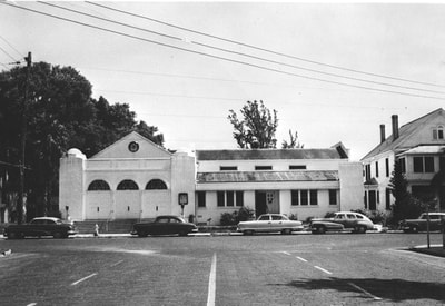 PictureB’nai Israel Congregation, c. 1955. The left section of the building was constructed in 1935, with an addition added in 1950. State Archives of Florida.